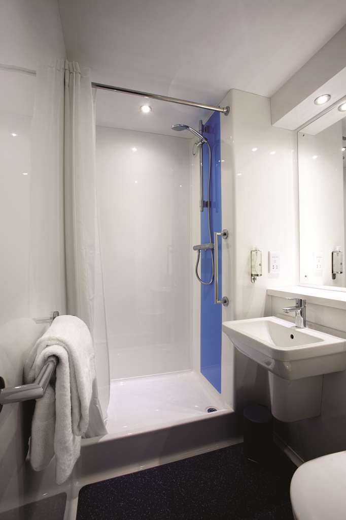 Travelodge Liverpool Stonedale Park Værelse billede
