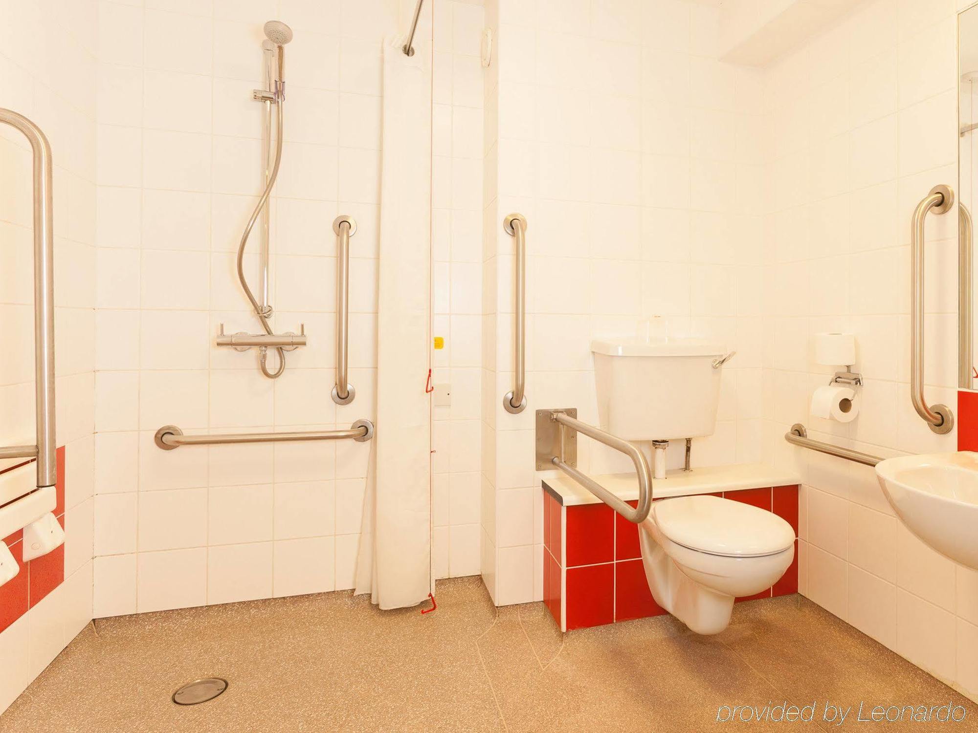 Travelodge Liverpool Stonedale Park Eksteriør billede