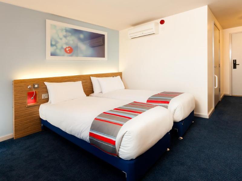Travelodge Liverpool Stonedale Park Eksteriør billede